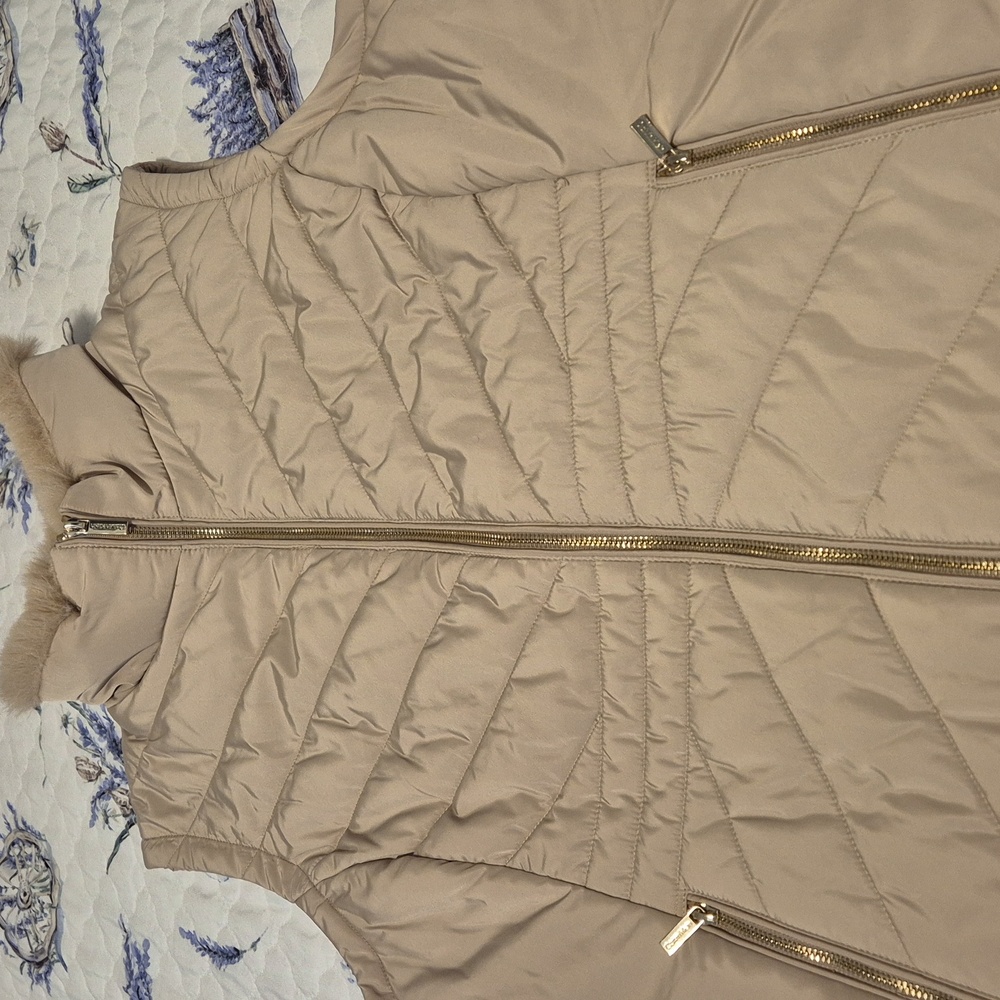 CALVIN KLEIN Light Beige Faux Fur Collar Ski Vest